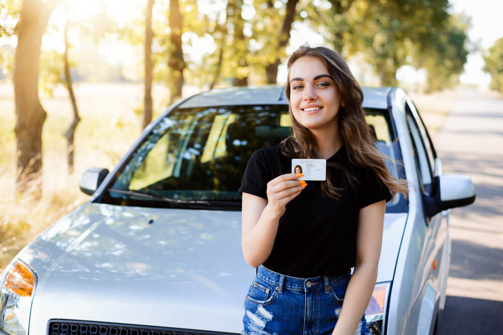 How to Get A Driver’s Licence in Ontario [Classification Guide]